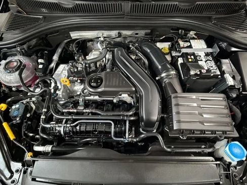Used 2025 Volkswagen Jetta Sport FWD image 22