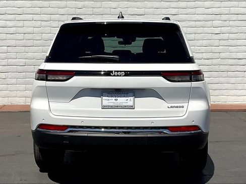 New 2025 Jeep Grand Cherokee Laredo X image 3