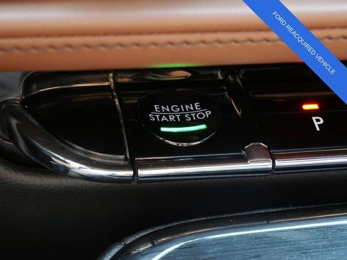 Used 2023 Lincoln Nautilus Reserve AWD/4WD image 25