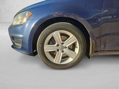 Used 2015 Volkswagen Golf TDI S image 24