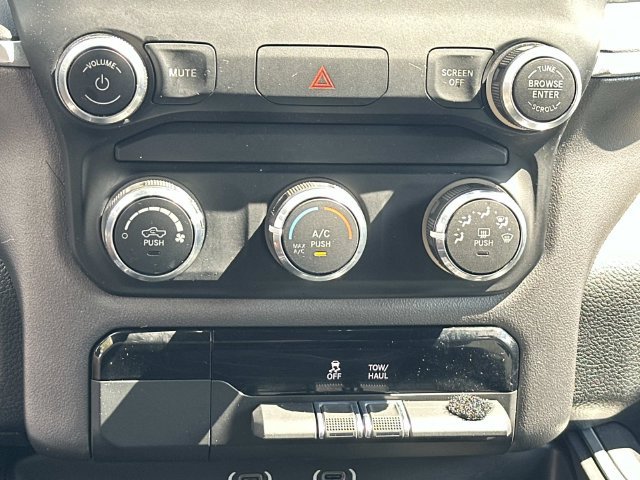 Used 2022 RAM 1500 Big Horn AWD/4WD image 30