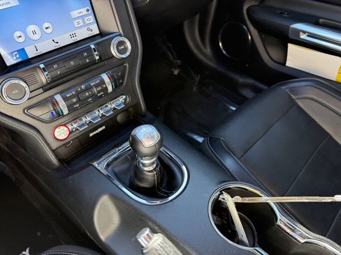 Used 2017 Ford Mustang GT Premium w/ GT Performance Package RWD image 13