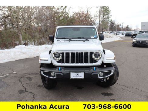 Used 2024 Jeep Wrangler Sahara w/ Technology Group image 2