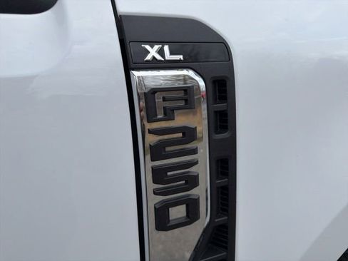 Used 2023 Ford F250 XL w/ 360-Degree Camera Package image 10