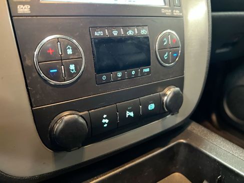 Used 2014 Chevrolet Silverado 3500 LTZ w/ LTZ Plus Package AWD/4WD image 11