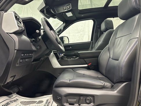 Used 2025 Toyota Tundra Platinum image 15