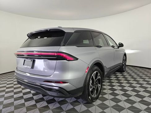 New 2025 Lincoln Nautilus Premier w/ Jet Appearance Package AWD/4WD image 7