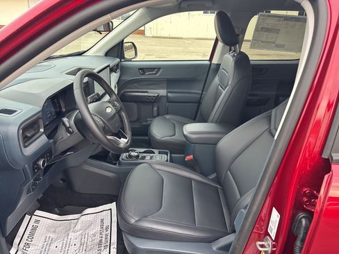 New 2026 Ford Maverick Lariat w/ Black Appearance Package image 25