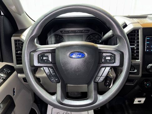 Used 2022 Ford F250 XL w/ Power Equipment Group RWD image 18