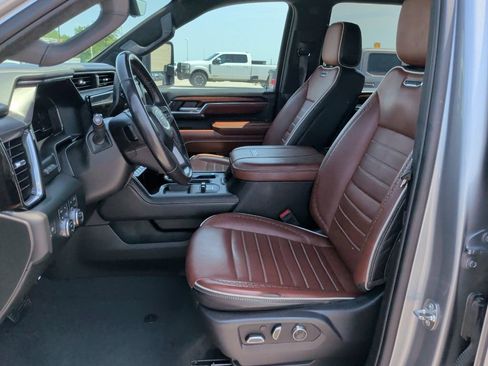 Used 2024 GMC Sierra 2500 Denali Ultimate AWD/4WD image 13