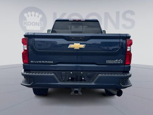 Used 2022 Chevrolet Silverado 2500 High Country w/ Z71 Off-Road Package AWD/4WD image 5