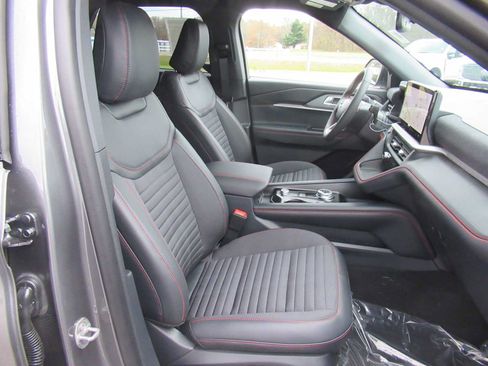 New 2026 Ford Explorer ST-Line w/ ST-Line Street Pack AWD/4WD image 21