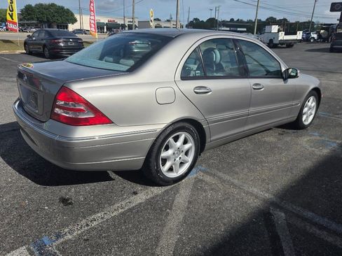 Used 2003 Mercedes-Benz C 240 Sedan image 6