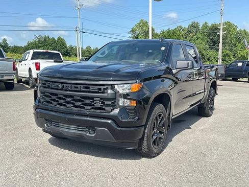 Used 2024 Chevrolet Silverado 1500 Custom w/ LPO, Dark Essentials Package AWD/4WD image 8