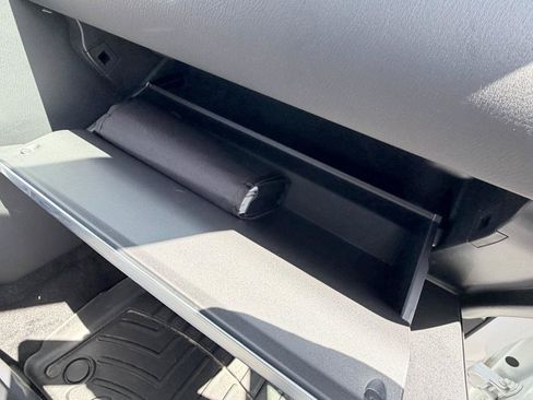 Used 2022 Nissan Armada Platinum w/ Captain's Chairs Package AWD/4WD image 48