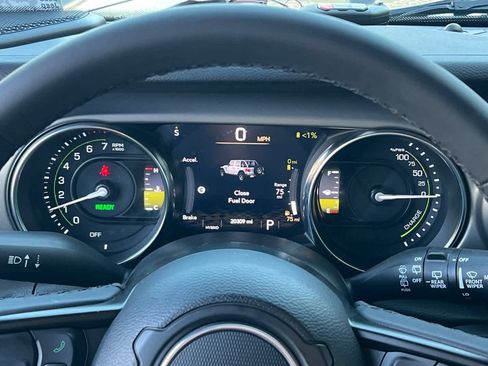 Used 2023 Jeep Wrangler Unlimited w/ 8.4" Radio Group AWD/4WD image 26