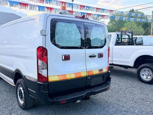 Used 2016 Ford Transit 250 130 Low Roof RWD image 3
