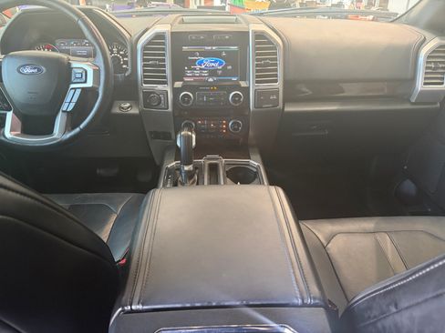Used 2015 Ford F150 Platinum w/ Equipment Group 701A Luxury AWD/4WD image 17
