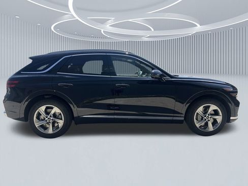 New 2026 Genesis GV70 2.5T Advanced image 2