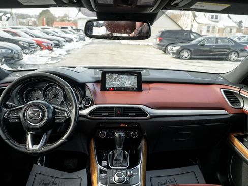 Used 2017 MAZDA CX-9 Signature image 15
