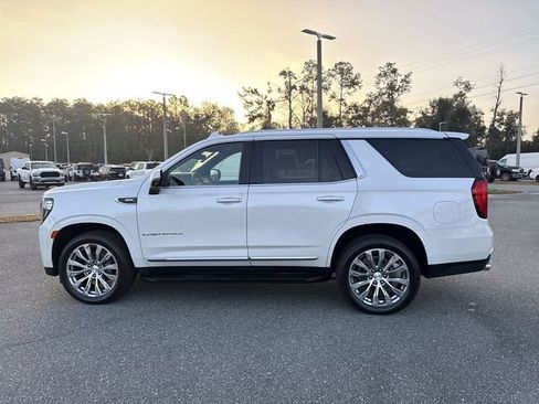 Used 2023 GMC Yukon Denali AWD/4WD image 6