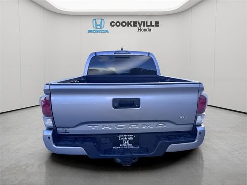 Used 2021 Toyota Tacoma TRD Off-Road image 9