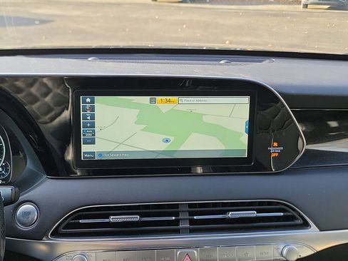 Used 2020 Hyundai Palisade Limited image 17