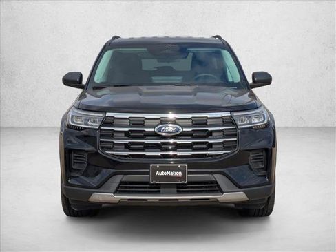 New 2026 Ford Explorer Active image 2