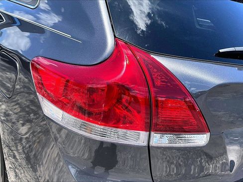 Used 2013 Toyota Venza LE FWD image 22