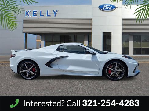 Used 2023 Chevrolet Corvette Stingray Premium Conv w/ Z51 Performance Package RWD image 5