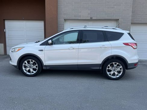 Used 2014 Ford Escape Titanium FWD image 2