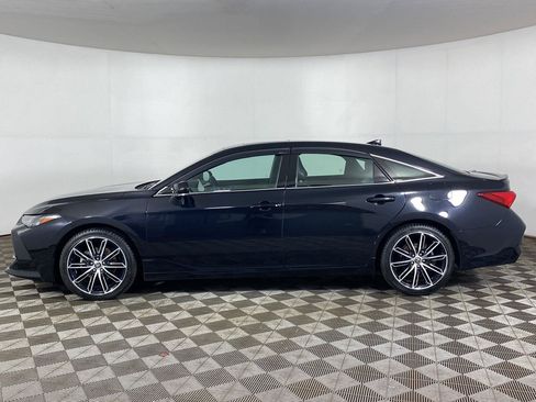 Used 2022 Toyota Avalon Touring w/ Carpet Mat Package (TMS) FWD image 3