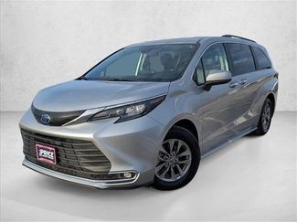 Used 2024 Toyota Sienna XLE video 1