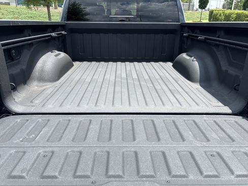 Used 2025 RAM 1500 Big Horn AWD/4WD image 34