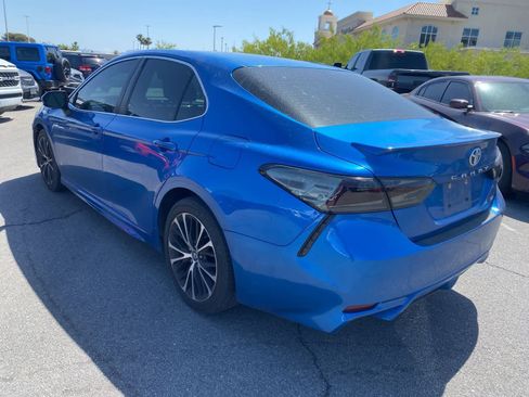 Used 2018 Toyota Camry SE FWD image 9