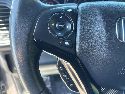 Used 2020 Honda HR-V Sport image 23