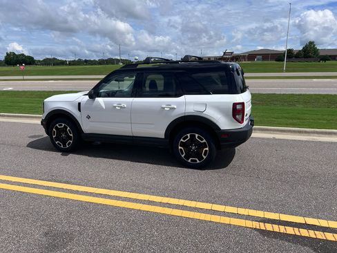 Used 2021 Ford Bronco Sport Outer Banks AWD/4WD image 9