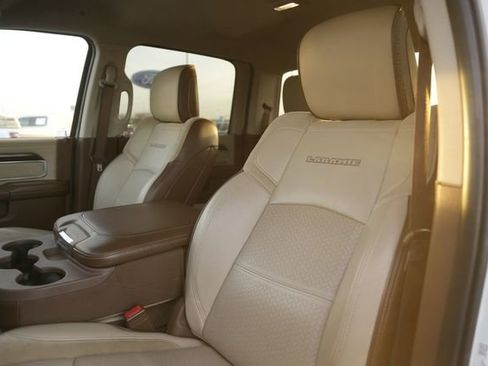 Used 2023 RAM 3500 Laramie AWD/4WD image 10