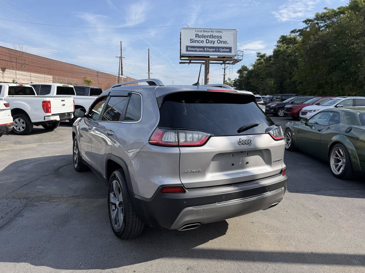 Used 2019 Jeep Cherokee Limited AWD/4WD image 7