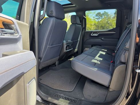 Used 2025 Chevrolet Silverado 1500 High Country w/ Technology Package image 32