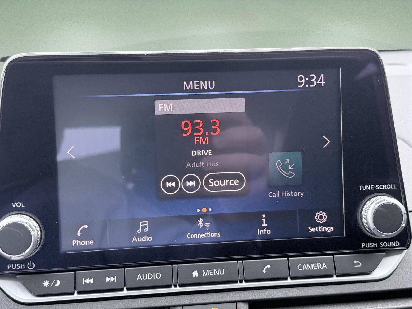 Used 2023 Nissan Altima 2.5 SV AWD/4WD image 8