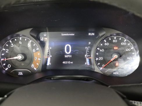 Used 2024 Jeep Compass Latitude image 11