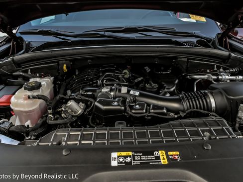 Used 2022 Jeep Grand Cherokee L Limited image 12