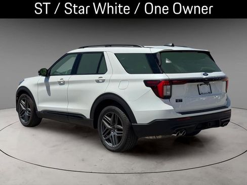 Used 2025 Ford Explorer ST AWD/4WD image 3