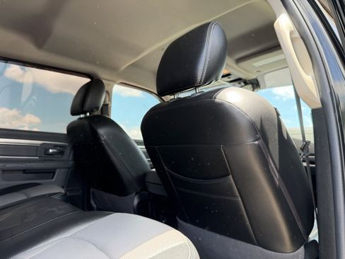 Used 2016 RAM 2500 Big Horn w/ Black Appearance Group AWD/4WD image 23