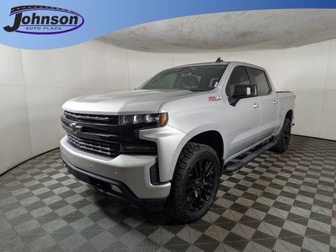 Used 2019 Chevrolet Silverado 1500 RST image 1