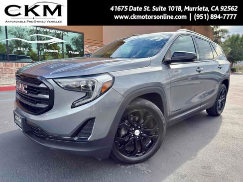 Used 2020 GMC Terrain SLE w/ Elevation Edition image 1