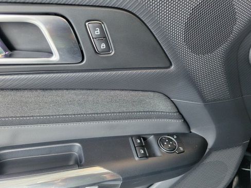 Used 2025 Ford Mustang GT RWD image 11