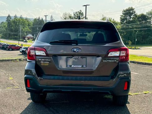 Used 2019 Subaru Outback 2.5i Touring AWD/4WD image 4