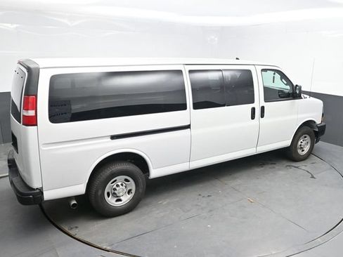 Used 2024 Chevrolet Express 3500 LS RWD image 32